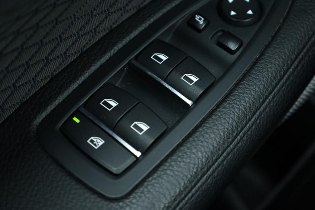 BMW 116 usata, con Luci diurne