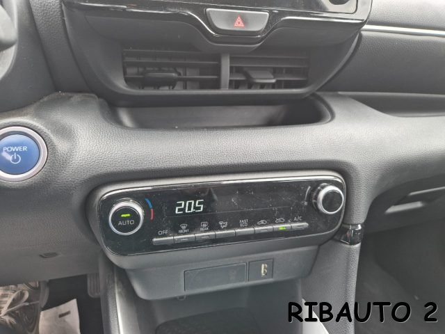 TOYOTA Yaris usata, con Park Distance Control