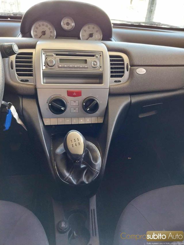 LANCIA Ypsilon usata 22