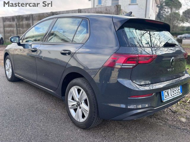 VOLKSWAGEN Golf usata, con Autoradio
