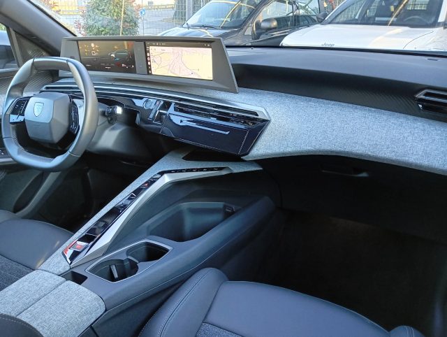 PEUGEOT 3008 usata, con Volante in pelle