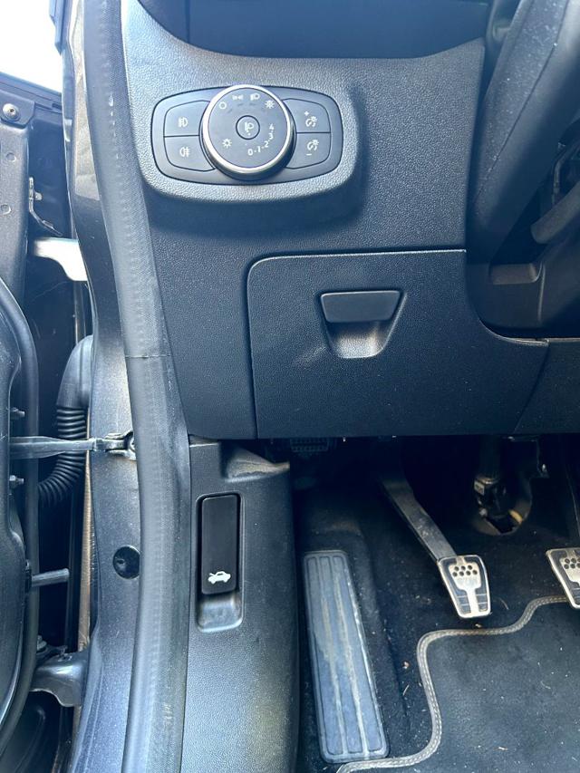 FORD Fiesta usata, con Chiusura centralizzata telecomandata
