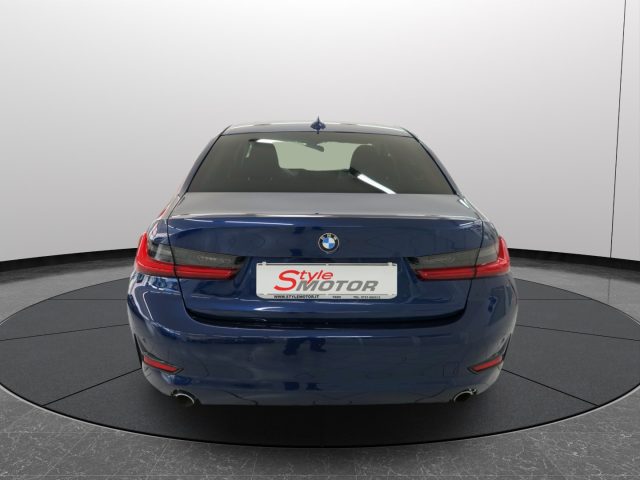 BMW 318 usata, con Controllo vocale