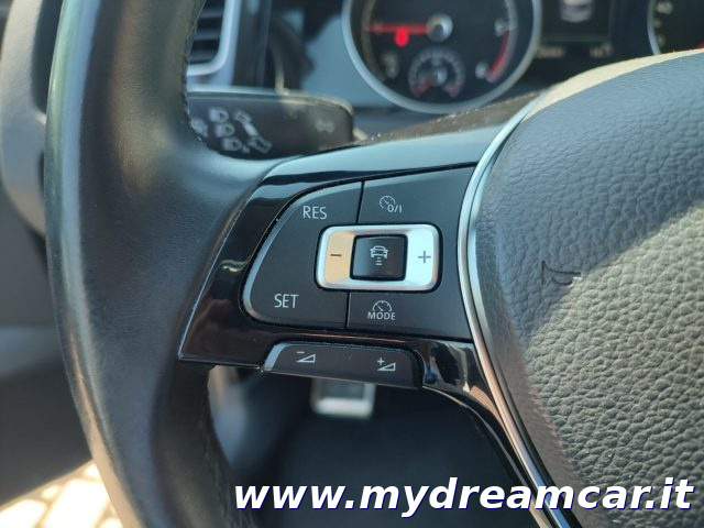 VOLKSWAGEN Golf usata, con Airbag testa