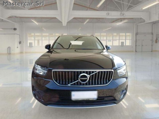 VOLVO XC40 usata, con Autoradio