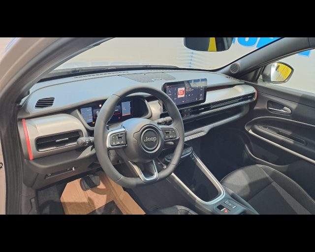 JEEP Avenger usata, con Sedile posteriore sdoppiato