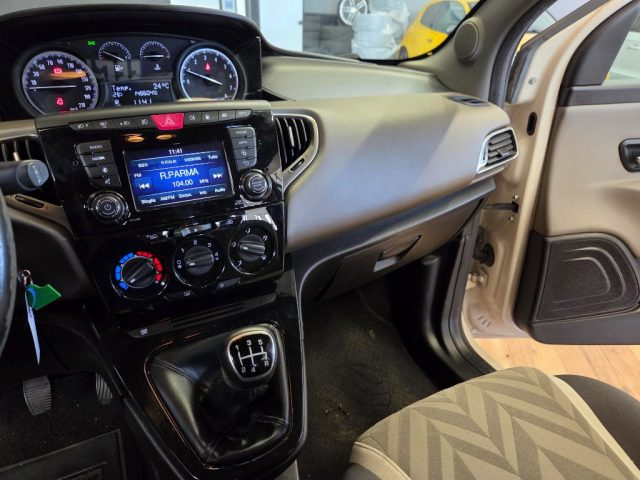 LANCIA Ypsilon usata, con Specchietti laterali elettrici