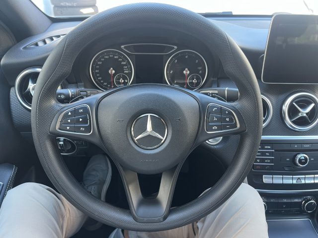 MERCEDES-BENZ A 180 usata, con Sistema di navigazione