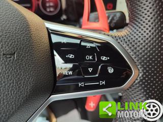 VOLKSWAGEN Golf usata, con Hill holder