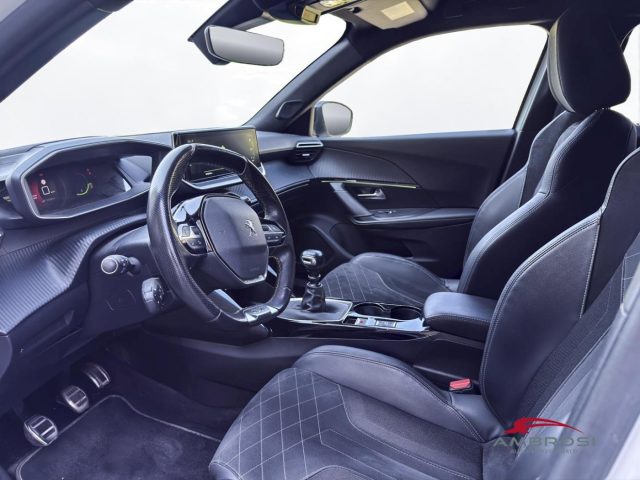 PEUGEOT 2008 usata 9
