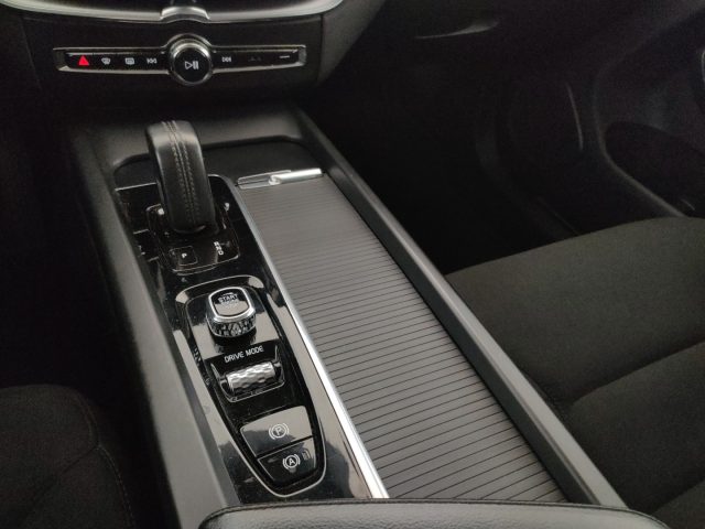 VOLVO XC60 usata, con Sensori di parcheggio posteriori