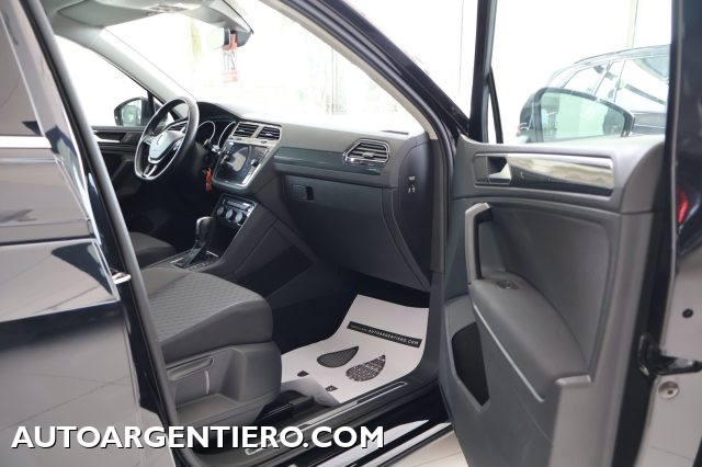 VOLKSWAGEN Tiguan usata, con Volante multifunzione