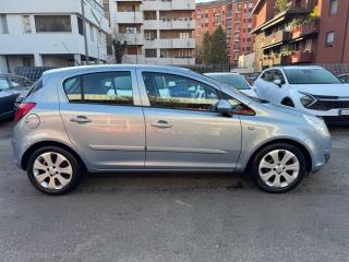 OPEL Corsa usata, con Boardcomputer