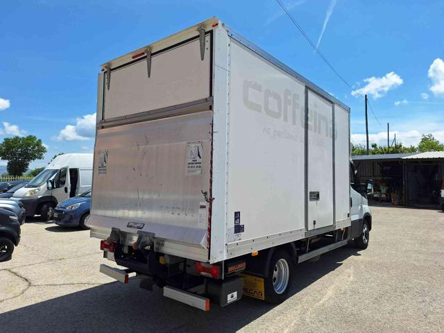 IVECO Daily usata, con Controllo automatico clima