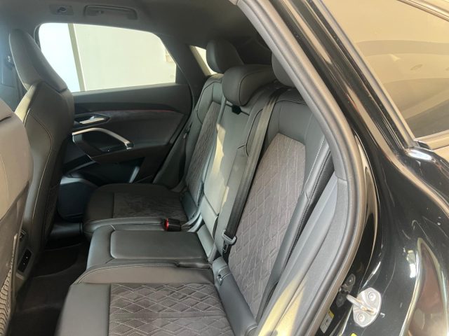 AUDI Q5 usata, con Lettore CD