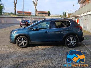 PEUGEOT 2008 usata, con Autoradio