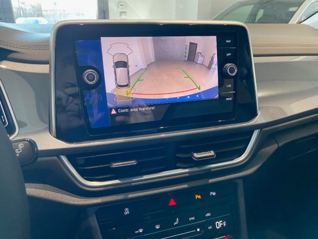 VOLKSWAGEN T-Roc usata, con Controllo automatico clima