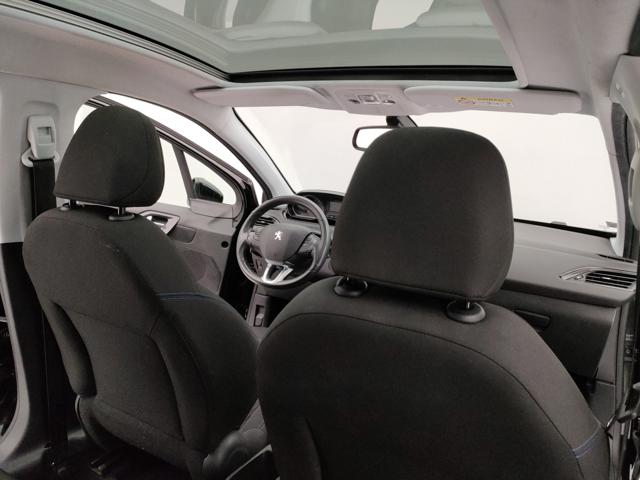 PEUGEOT 208 usata, con Sedile posteriore sdoppiato