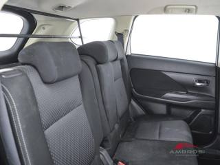 MITSUBISHI Outlander usata 10