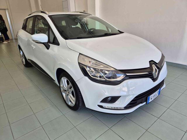 RENAULT Clio usata, con Autoradio