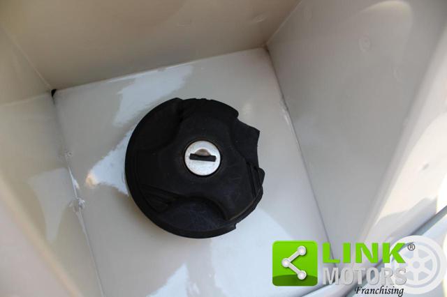 LAND ROVER Defender usata 18