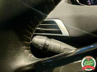 PEUGEOT 3008 usata, con Touch screen
