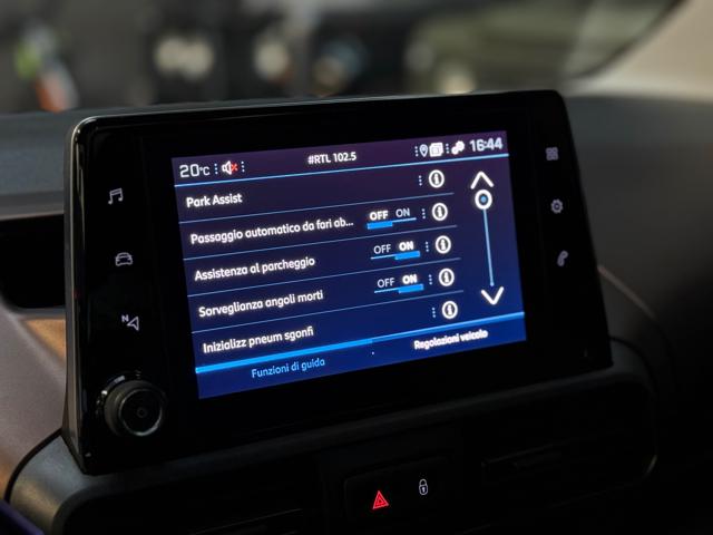 PEUGEOT Rifter usata, con Park Distance Control