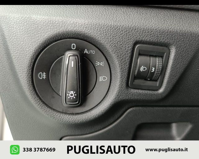SKODA Kamiq usata, con Sensori di parcheggio posteriori