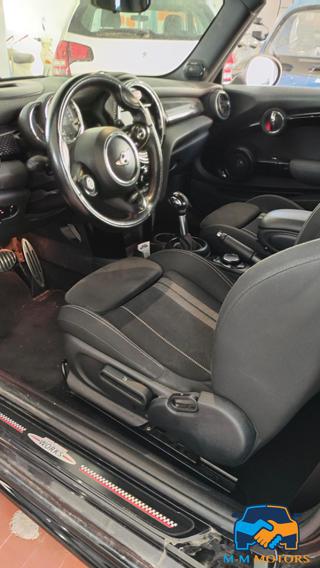 MINI John Cooper Works usata, con Fendinebbia