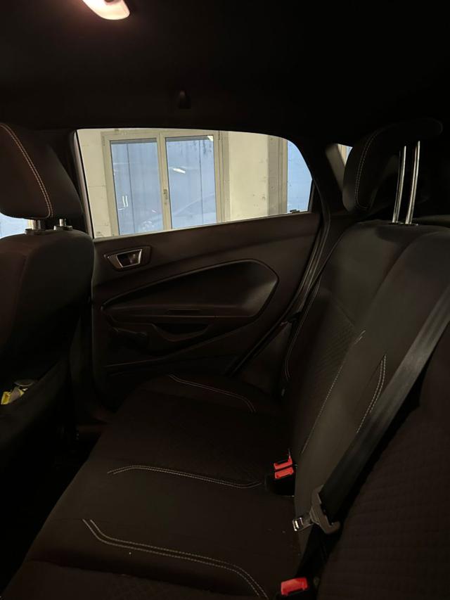 FORD Fiesta usata, con Lettore CD