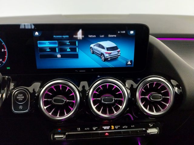 MERCEDES-BENZ GLA 220 usata, con Touch screen
