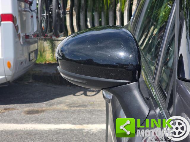 RENAULT Captur usata, con Sedile posteriore sdoppiato