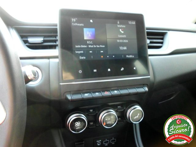 RENAULT Captur usata, con Volante in pelle