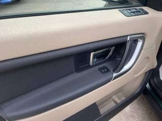 LAND ROVER Discovery Sport usata, con Specchietti laterali elettrici