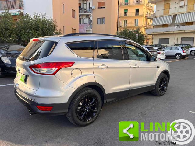 FORD Kuga usata, con Autoradio