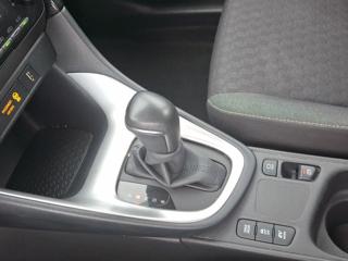 TOYOTA Yaris usata, con Telecamera per parcheggio assistito