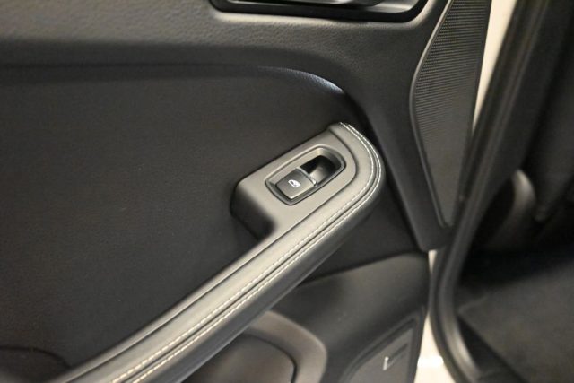 PORSCHE Macan usata 60