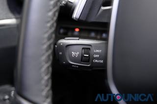 PEUGEOT 3008 usata, con Touch screen