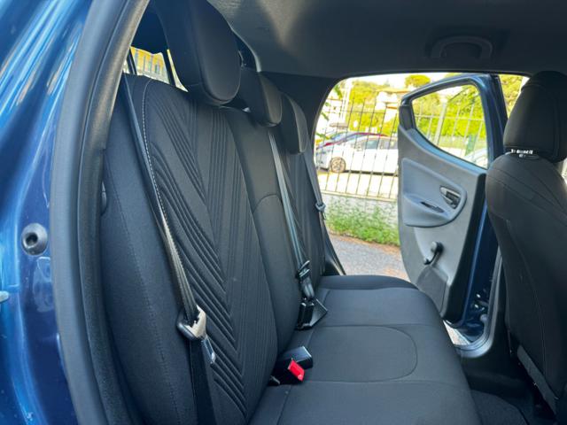 LANCIA Ypsilon usata, con Fendinebbia