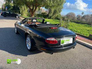 JAGUAR XKR usata, con Sospensioni pneumatiche