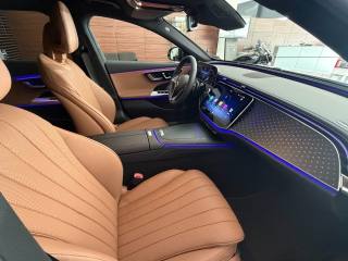 MERCEDES-BENZ E 220 usata, con Controllo automatico clima