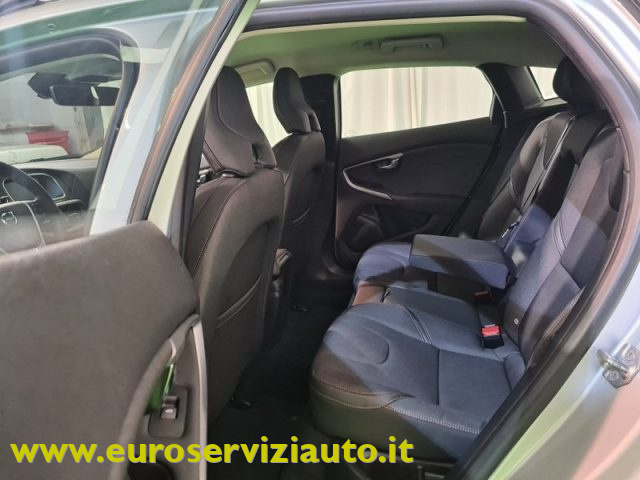 VOLVO V40 Cross Country usata 34