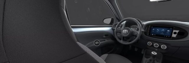 TOYOTA Aygo X usata, con Airbag testa