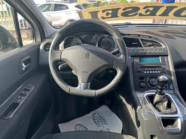 PEUGEOT 5008 usata, con Lettore CD