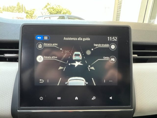 RENAULT Clio usata 23