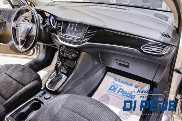 OPEL Astra usata, con USB