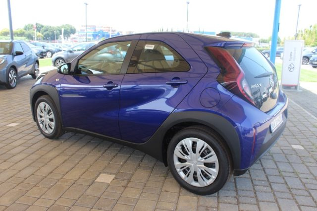 TOYOTA Aygo X usata 20