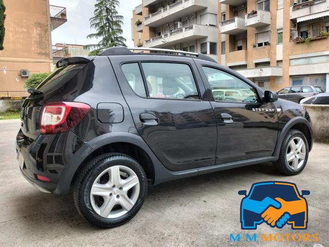 DACIA Sandero usata, con Autoradio