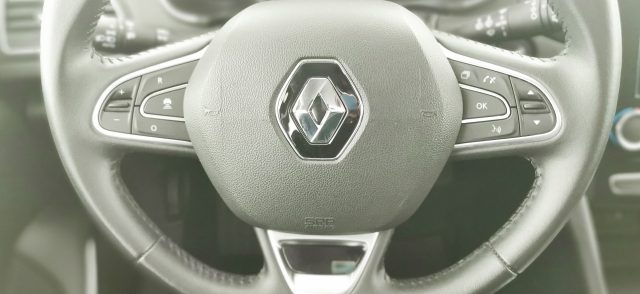 RENAULT Megane usata, con Sensori di parcheggio posteriori