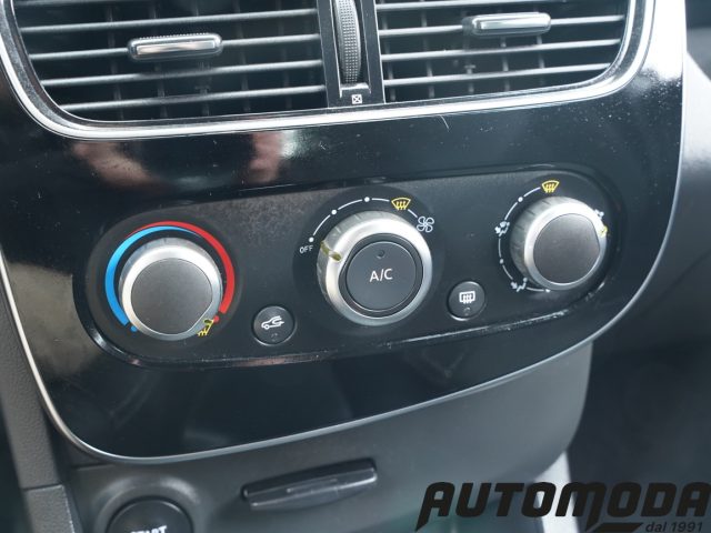 RENAULT Clio usata 17